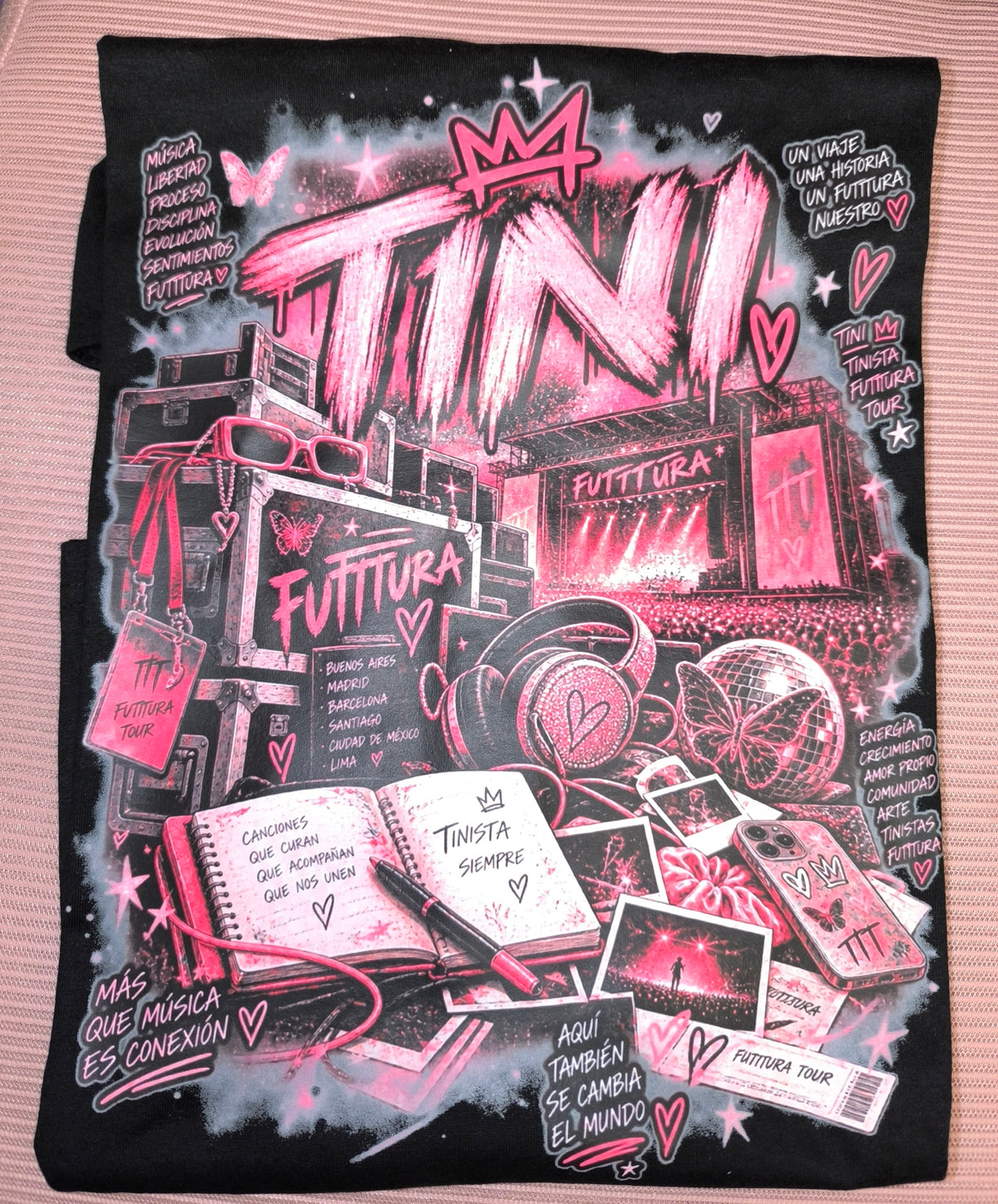 Camiseta Tini FUTTTURA Triple T